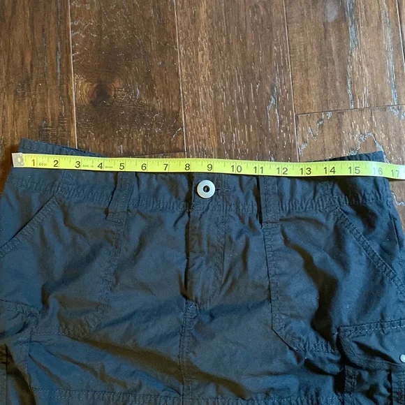 Old Navy micro mini cargo skirt black ultra low waist belt loops pockets size 6 - Picture 8 of 9